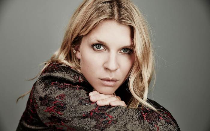 Clémence Poésy portrait
