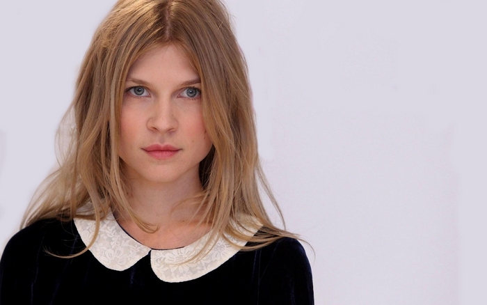 Clémence Poésy portrait