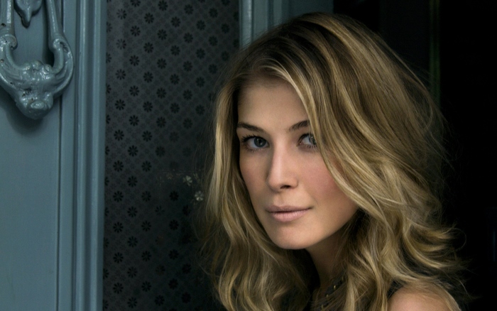 Rosamund Pike