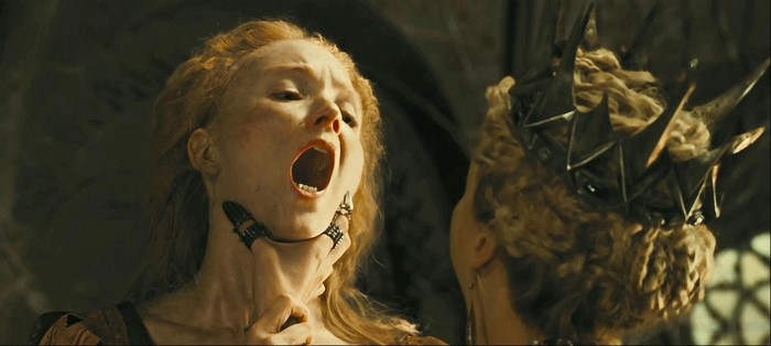 Lily Cole in Snow White and the Huntsman