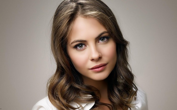 Willa Holland portrait