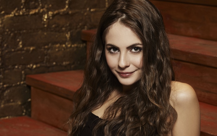 Willa Holland