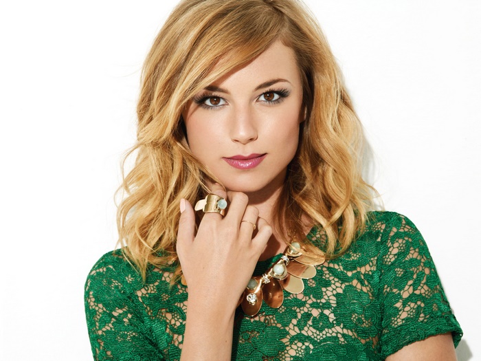 Emily VanCamp