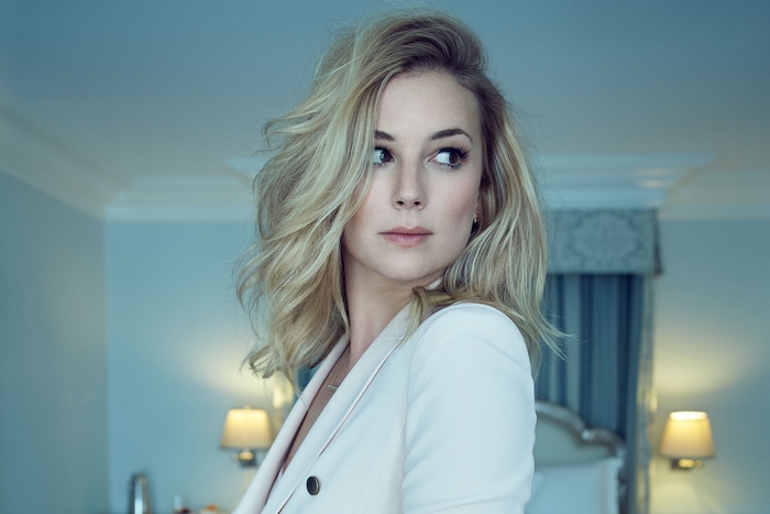 Emily VanCamp in a light pink blazer