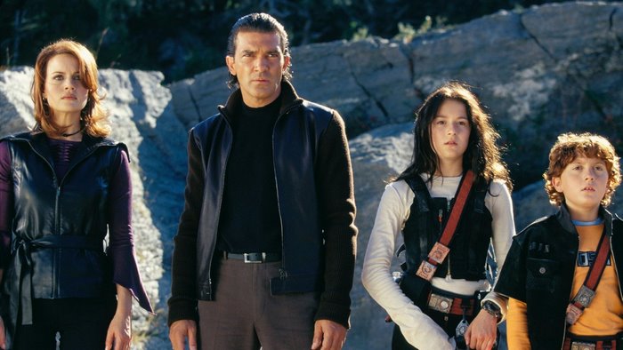 Antonio Banderas and family in Spy Kids