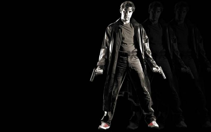 Clive Owen with guns
