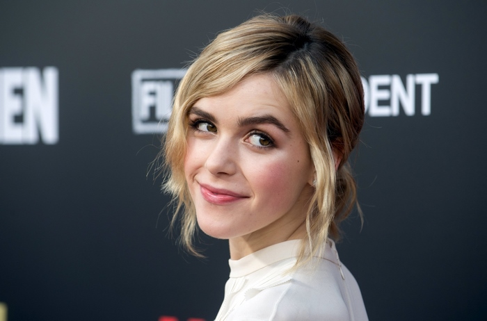 Kiernan Shipka at an event