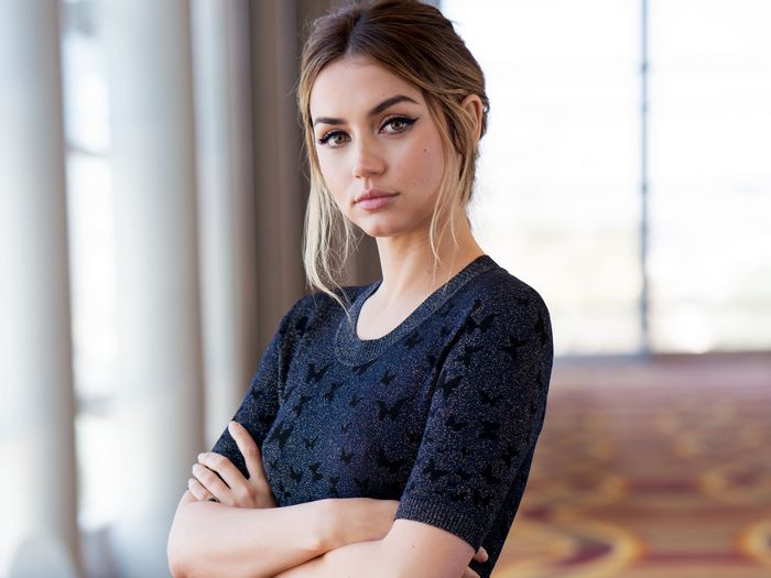Ana de Armas in Dark Patterned Dress