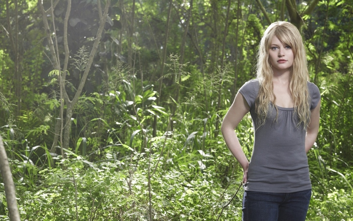 Emilie de Ravin in a forest