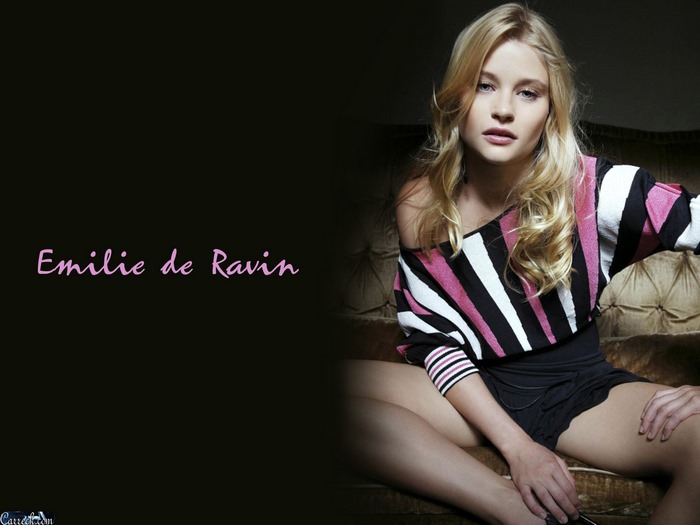 Emilie de Ravin