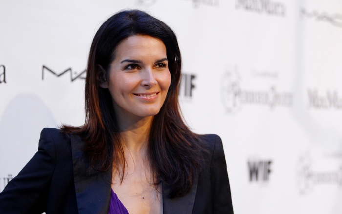 Angie Harmon at an event
