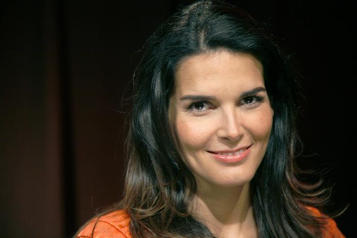 Angie Harmon
