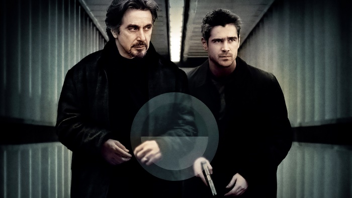 Al Pacino and Colin Farrell in a hallway
