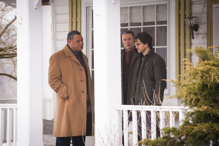 Laurence Fishburne, Mads Mikkelsen, and Hugh Dancy on porch