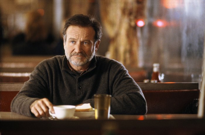 Robin Williams in a diner
