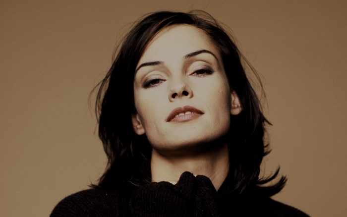 Famke Janssen