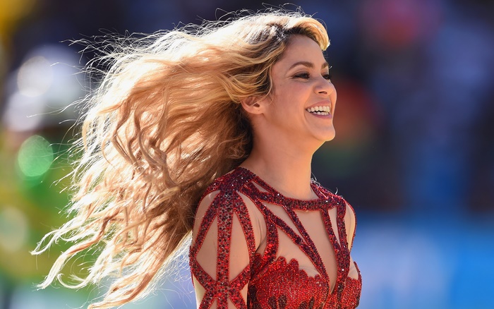 Shakira performing