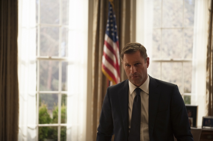 Aaron Eckhart in the Oval Office