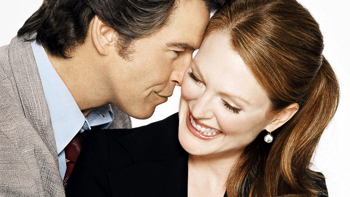 Pierce Brosnan and Julianne Moore