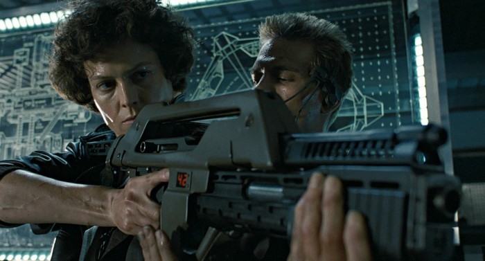 Ripley and Hicks from Aliens with Pulse Rifle