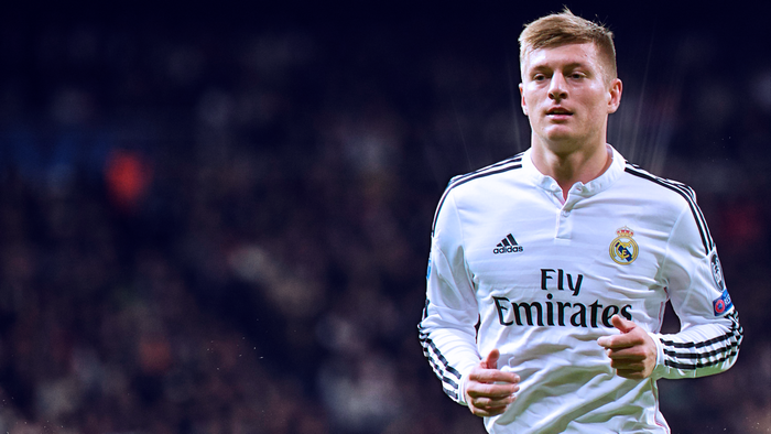 Toni Kroos in Real Madrid jersey