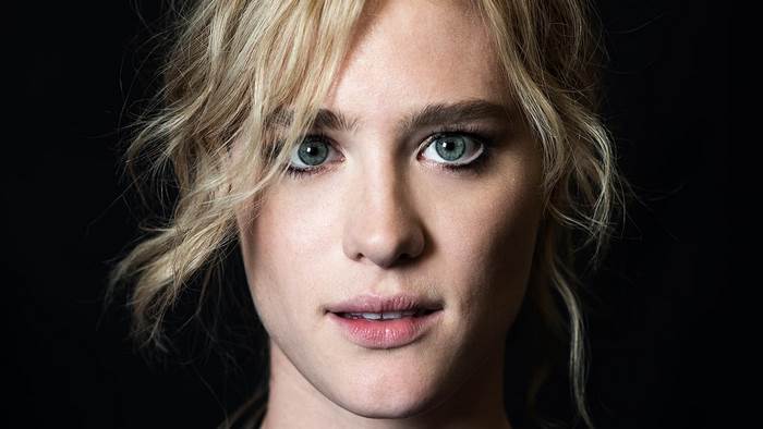 Mackenzie Davis portrait