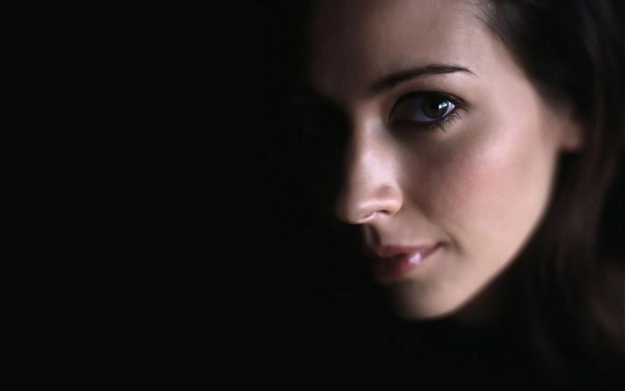 Amy Acker close-up portrait