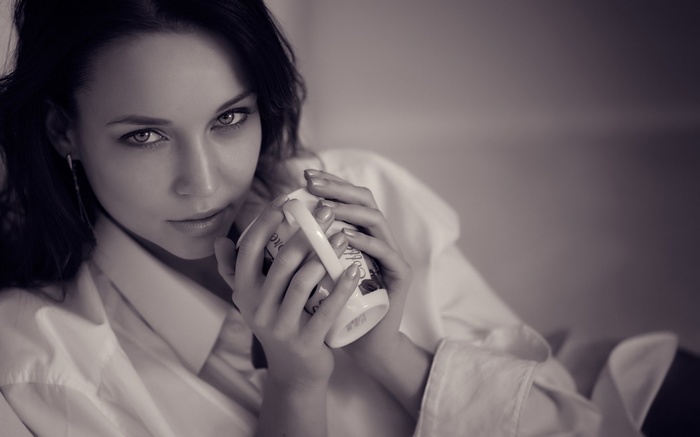 Woman holding a mug