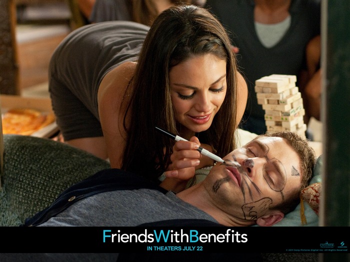 Mila Kunis draws on Justin Timberlake's face