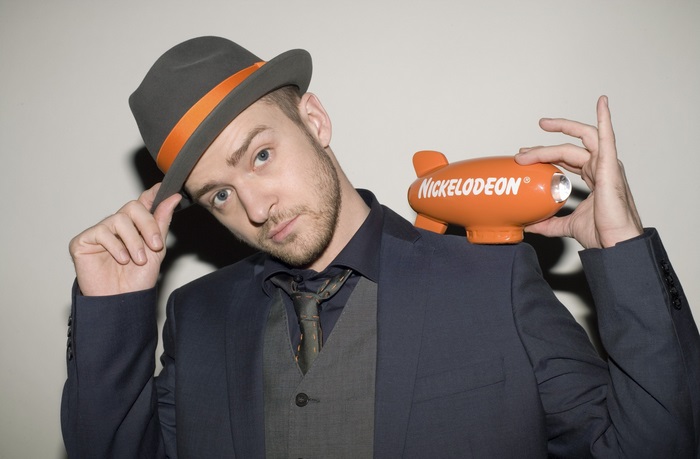 Justin Timberlake with Nickelodeon Blimp