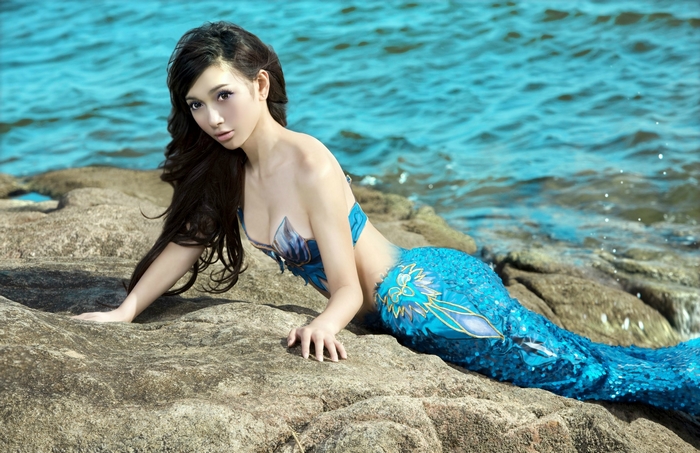 Leah Dizon as a Mermaid