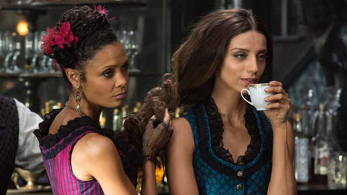Thandie Newton and Angela Sarafyan in Westworld