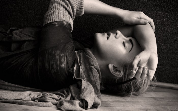 Julianne Hough lying down
