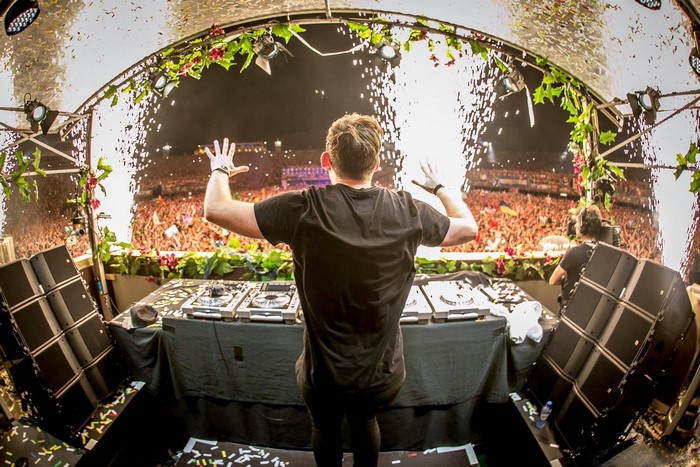 Hardwell performing live with fireworks