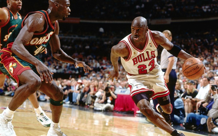 Michael Jordan playing basketball for the Chicago Bulls