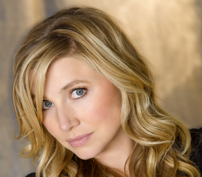 Sarah Chalke