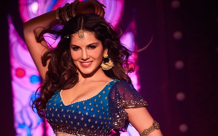 Sunny Leone in blue and gold Indian attire