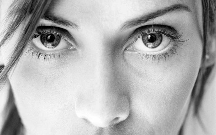 Natalie Imbruglia close-up
