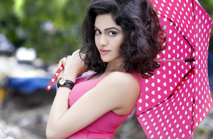Adah Sharma with pink umbrella