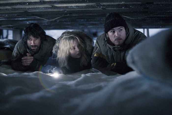 Josh Hartnett and two others hiding in snow