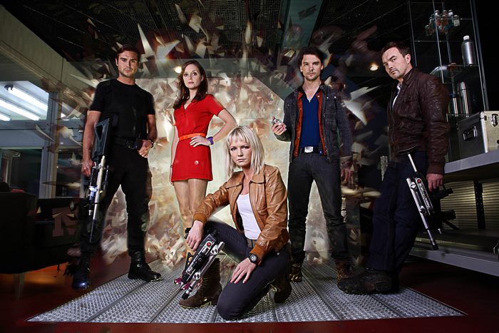 Hannah Spearritt and cast from Primeval