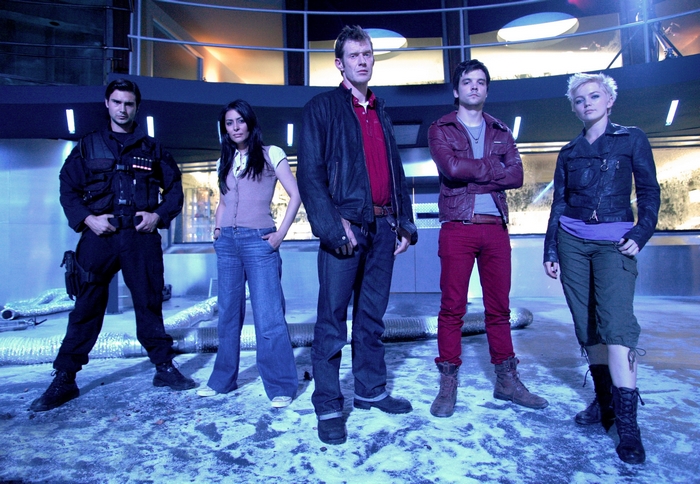 Hannah Spearritt and cast from Primeval