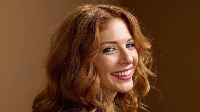 Rachelle Lefevre smiling