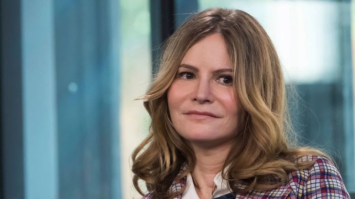 Jennifer Jason Leigh
