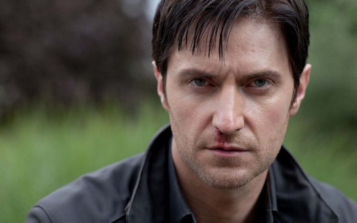 Richard Armitage with bloody nose