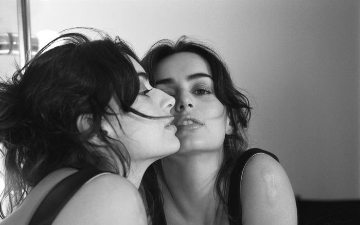 Ana de la Reguera in black and white