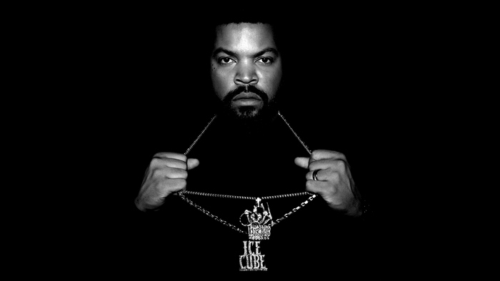 Ice Cube with a large chain