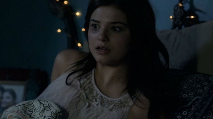 Stefanie Scott