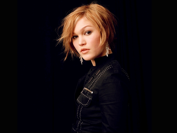Julia Stiles