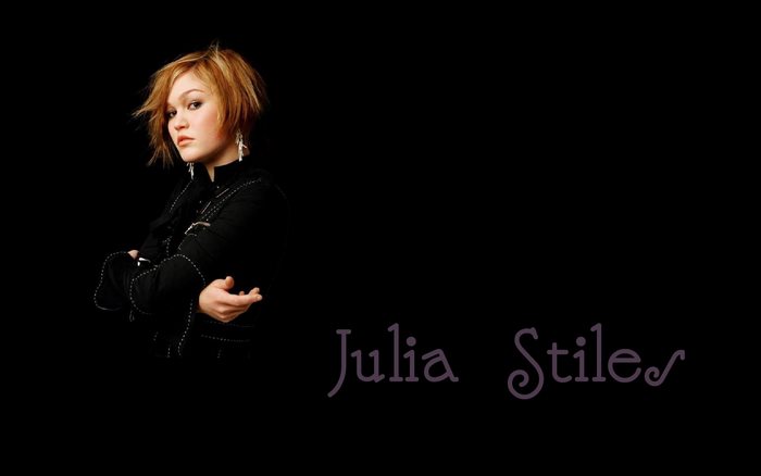 Julia Stiles